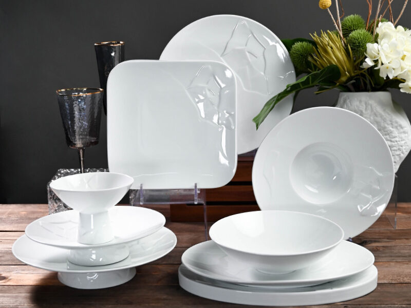 Commercial dinnerware size and shape selection for hospitality service